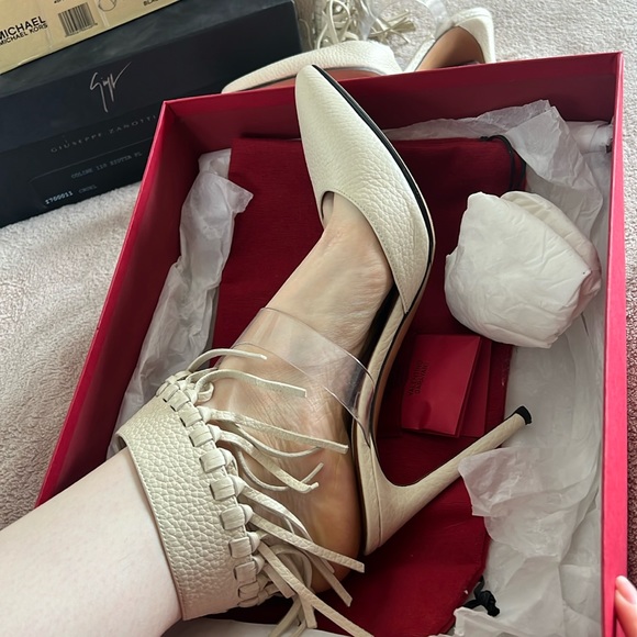 Valentino Fringe Heel - Picture 3 of 7